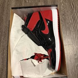 Air Jordan 1 Retro High OG ‘Patent Bred’ size 12