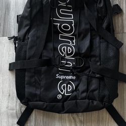 black supreme backpack 