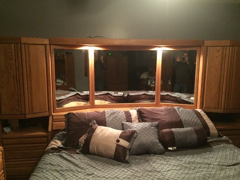 Blackhawk high end bedroom furniture set King size for Sale in Darien, IL OfferUp