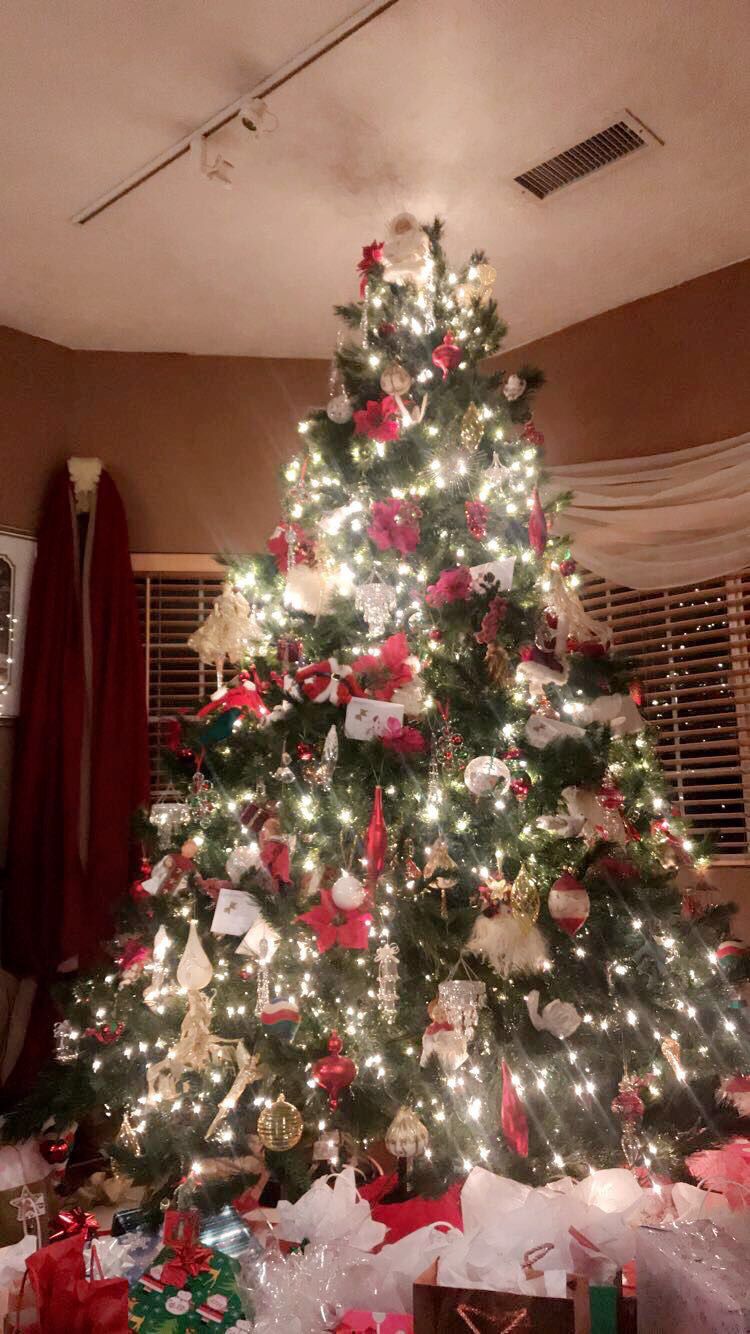 READ AD! 9foot artificial Christmas tree