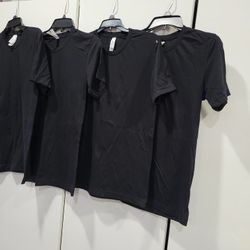 Man's Shirts 👕 Size Small. New Whith Tags 