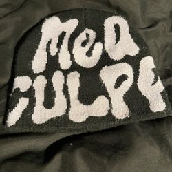 “Aura Beanie – Black Edition”