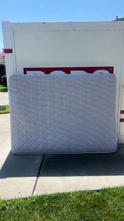 *FREE* Queen mattress