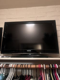 32 Inch Toshiba