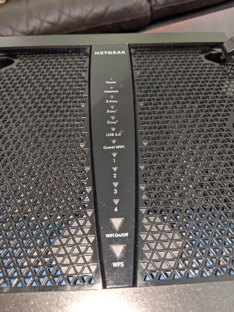 NETGEAR Nighthawk X6 (R7900) Smart WiFi Tri-Band AC3000 Router