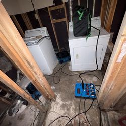 Washer/dryer/ freezer