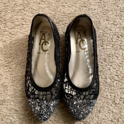 Tokyo, Japan Sparkle and Classy 5.5 Shoes(half Mesh)