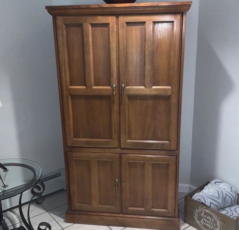 Wood Chest