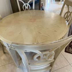 Dining Room Table With 4 Chairs Plus Two Arm Chairs 