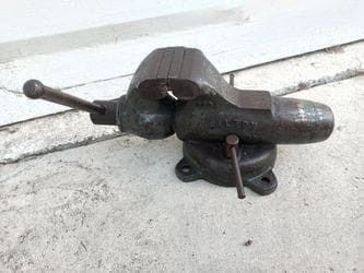 Wilton 9300 Bullet Bench Vise With Swivel Base 3inch Jaw