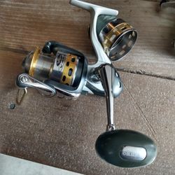 Shimano Reel for Sale in Tacoma, WA - OfferUp