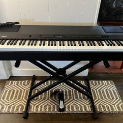 Yamaha P-200 Digital Piano w/ Stand, Hard Case & Pedal, Weighted 88 Keys