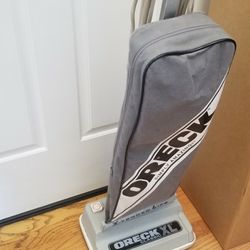NEW cond ORECK COMMERCIAL VACUUM WITH AMAZING POWER SUCTION  , WORKS EXCELLENT  , IN THE BOX 