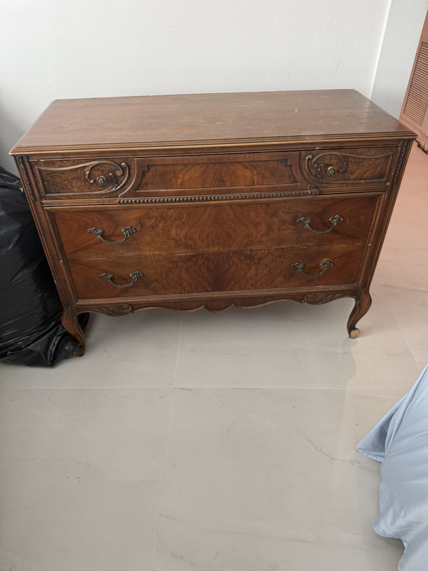 Dresser, Antique,Deep Drawers