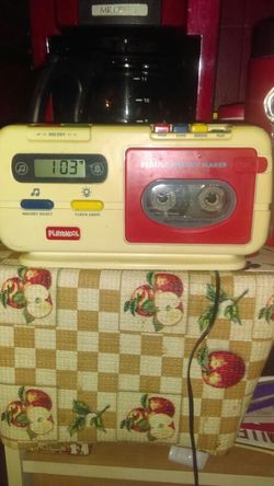 Playskool bedside tape player/melody Alarm clock.from 1992.