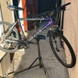 Trek 6500 Mountain Bike
