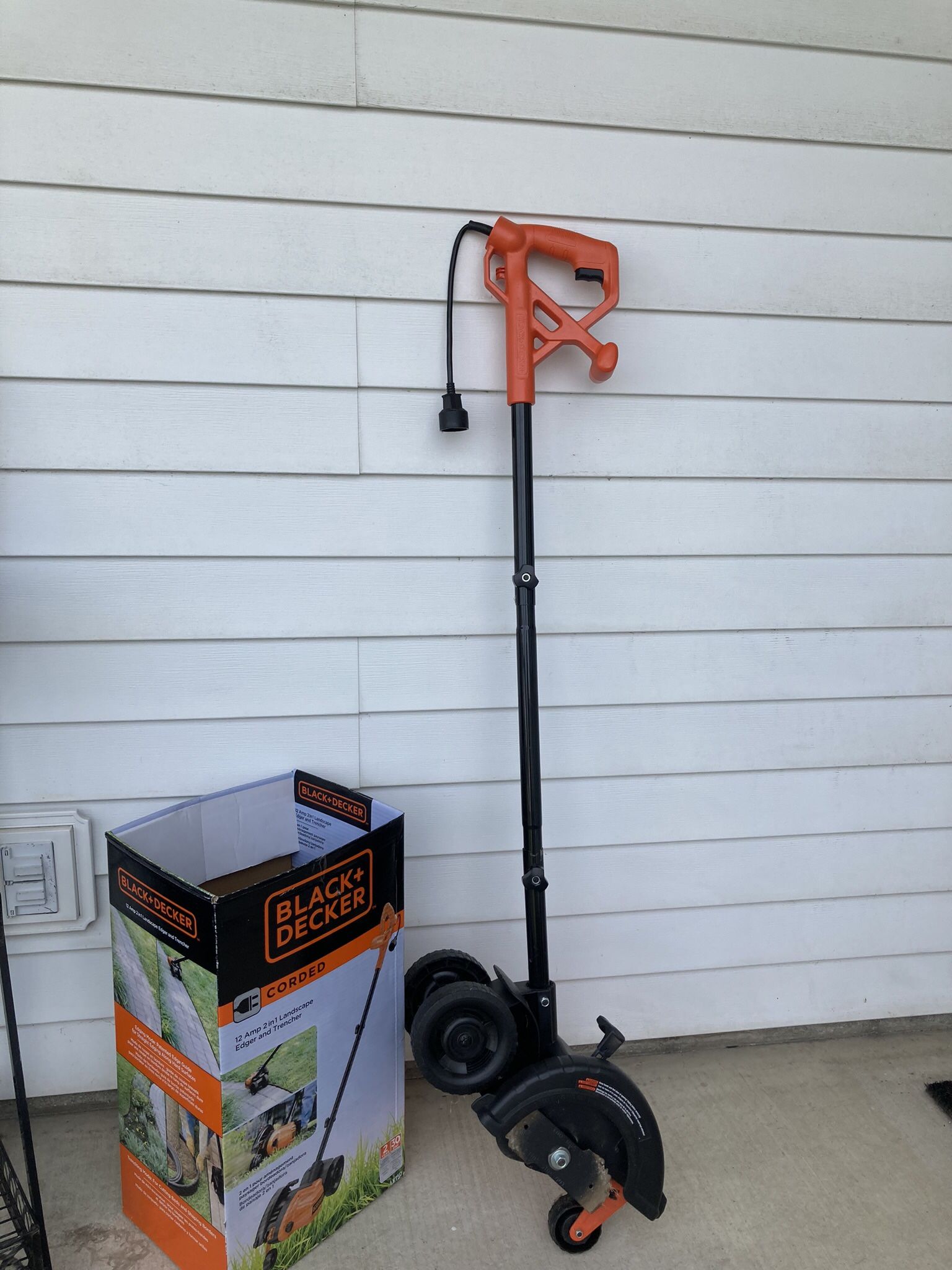 Black And Decker Edger and Trencher