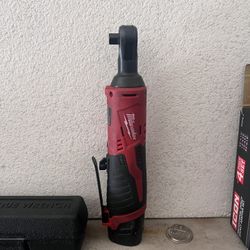 milwaukee 3/8 ratchet w/ 2.0aH battery