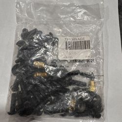 73106 bolts And Nuts Bag1       B2) 
