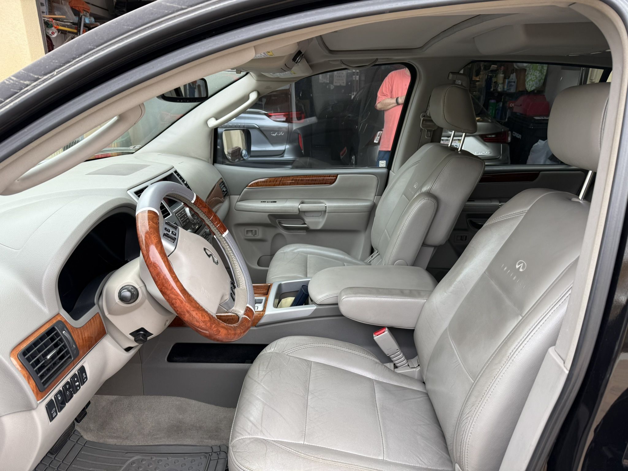2009 Infiniti Qx56