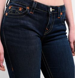 True Religion Becky Mid-Rise jeans Size 27 - US 4