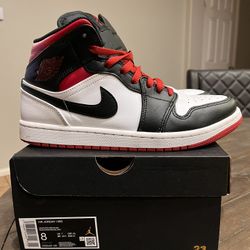 Air Jordan 1 Mid