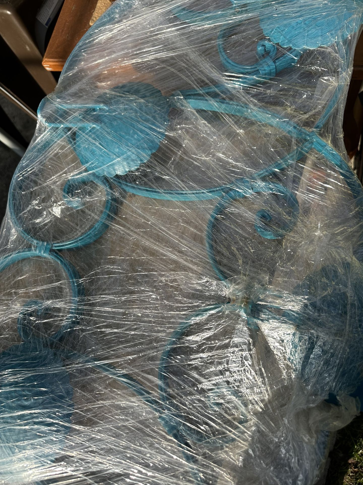 Metal Candle Holder Scalloped Edge Filigree Wall Accent 