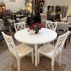 ROUND DINING TABLE + 4 CHAIRS  - WHITE new