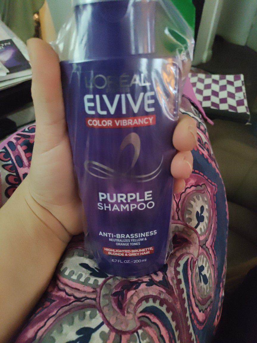 L'Oreal Elvive Purple Shampoo For Blond Hair