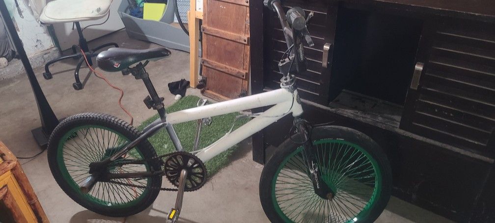 Bike $40 as Is. In Cerritos 