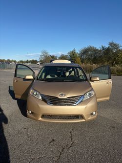 2011 Toyota Sienna