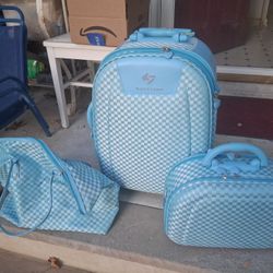 Gorgeous New Luggage Set 3 Pcs