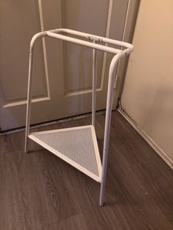 2 IKEA desk legs
