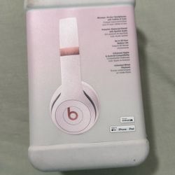 Beats Solo 4