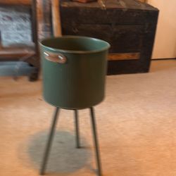 Small Plant Stand 