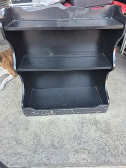 Shelf / Hutch