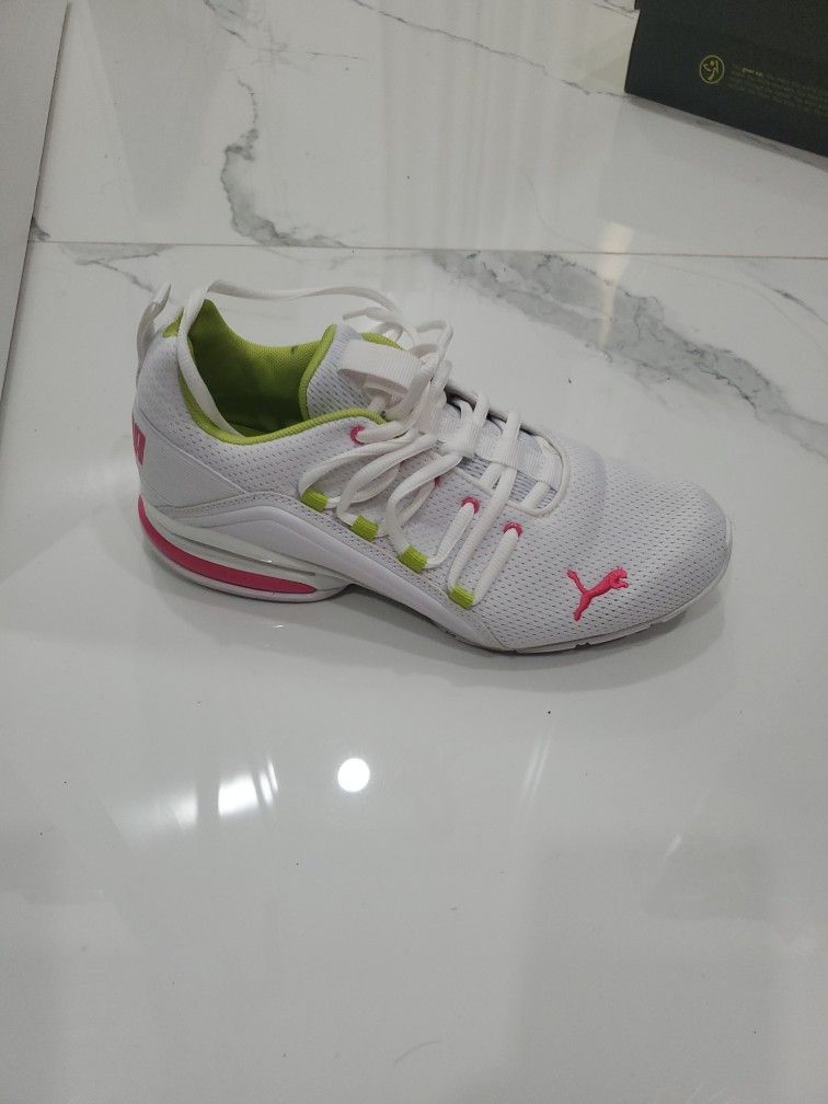 Puma Soft Foam Size 8.5