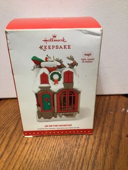Hallmark Keepsake Up On The Housetop Ornament
