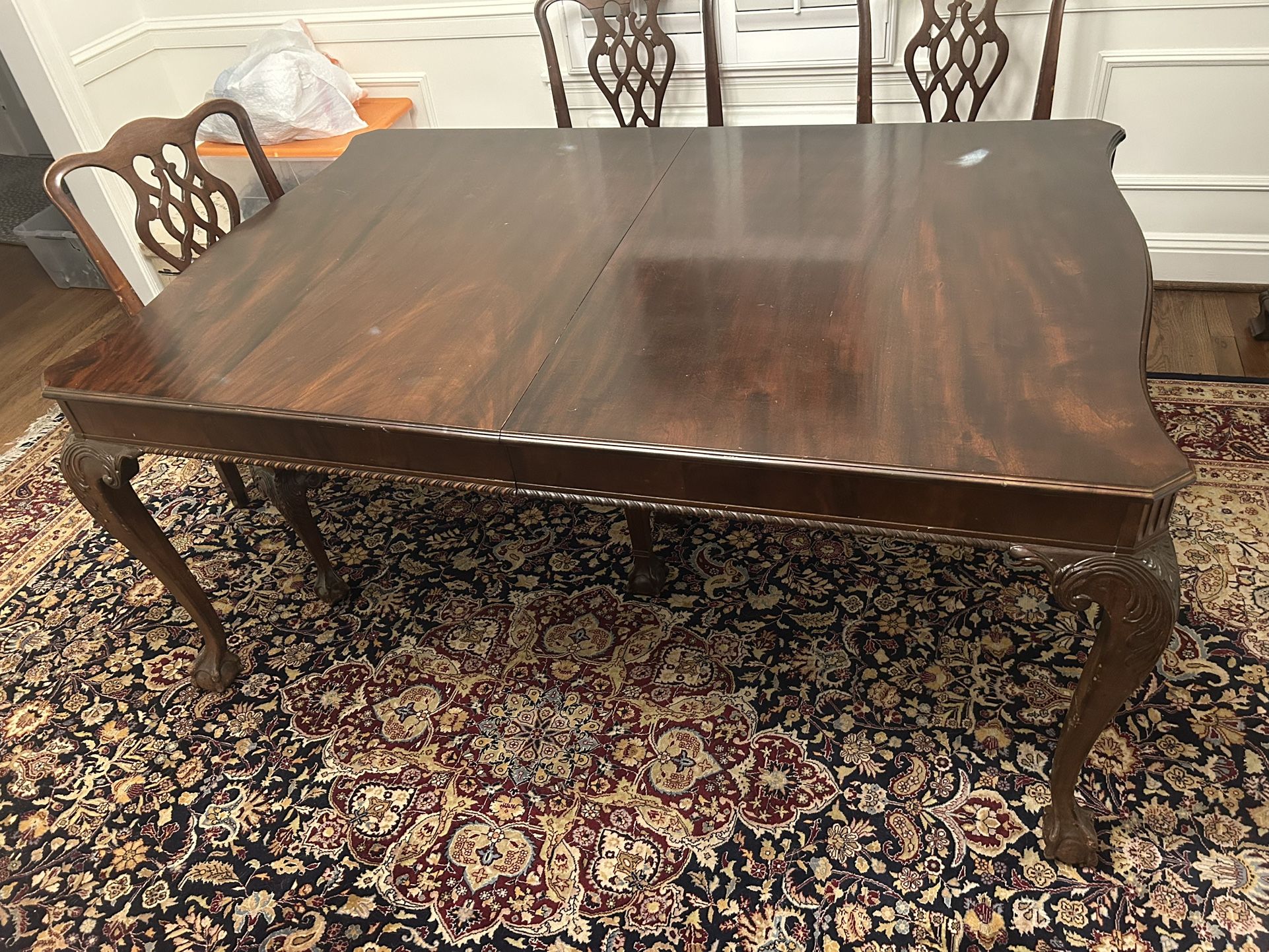 1920s Mahogany dinning Table