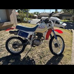 1993 Honda XR200R Dirt Bike 