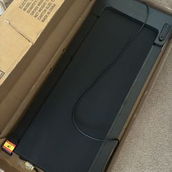 Lichico Walking Pad Treadmill – Compact Under Desk Walking Pad