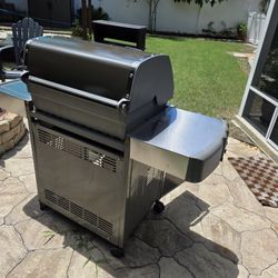 Weber Spirit II E‑310 Gas Grill – Great Condition