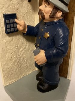 Pinkerton Security Services Statue (RARE)