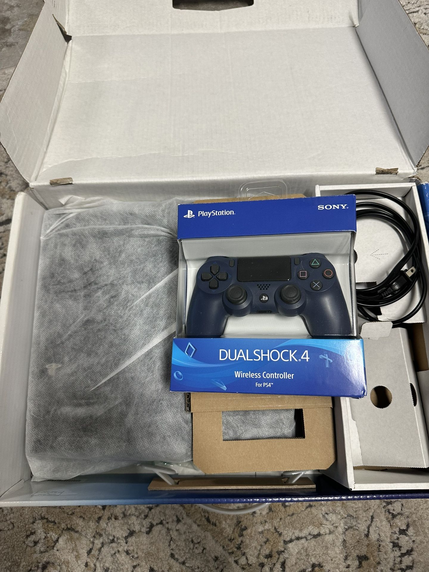 PS4 500g $120