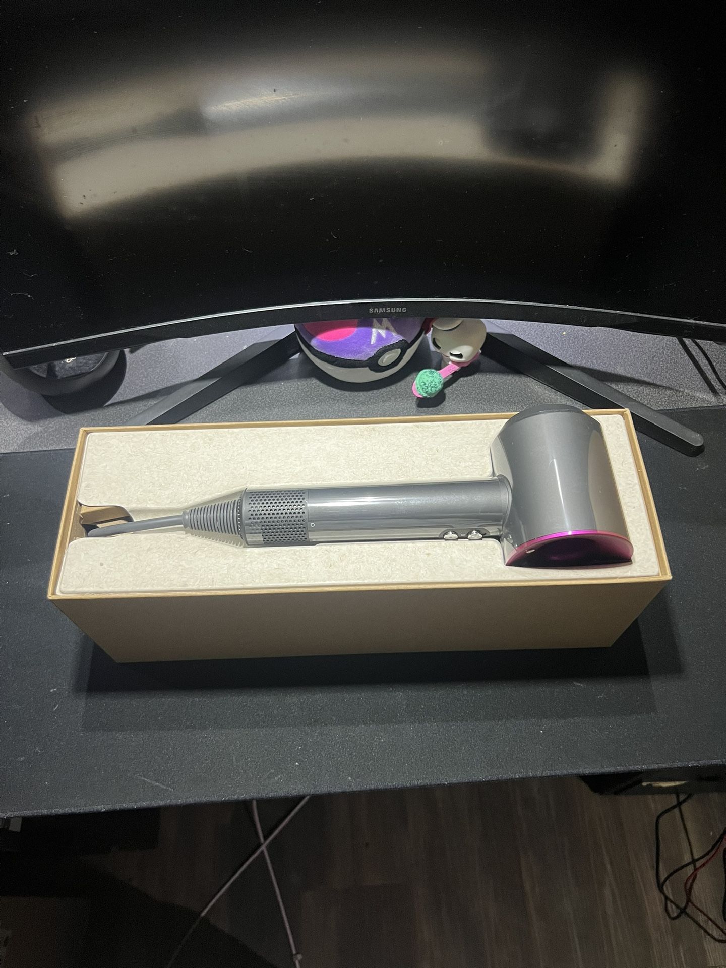 Dyson Supersonic Open Box Brand New Purple 
