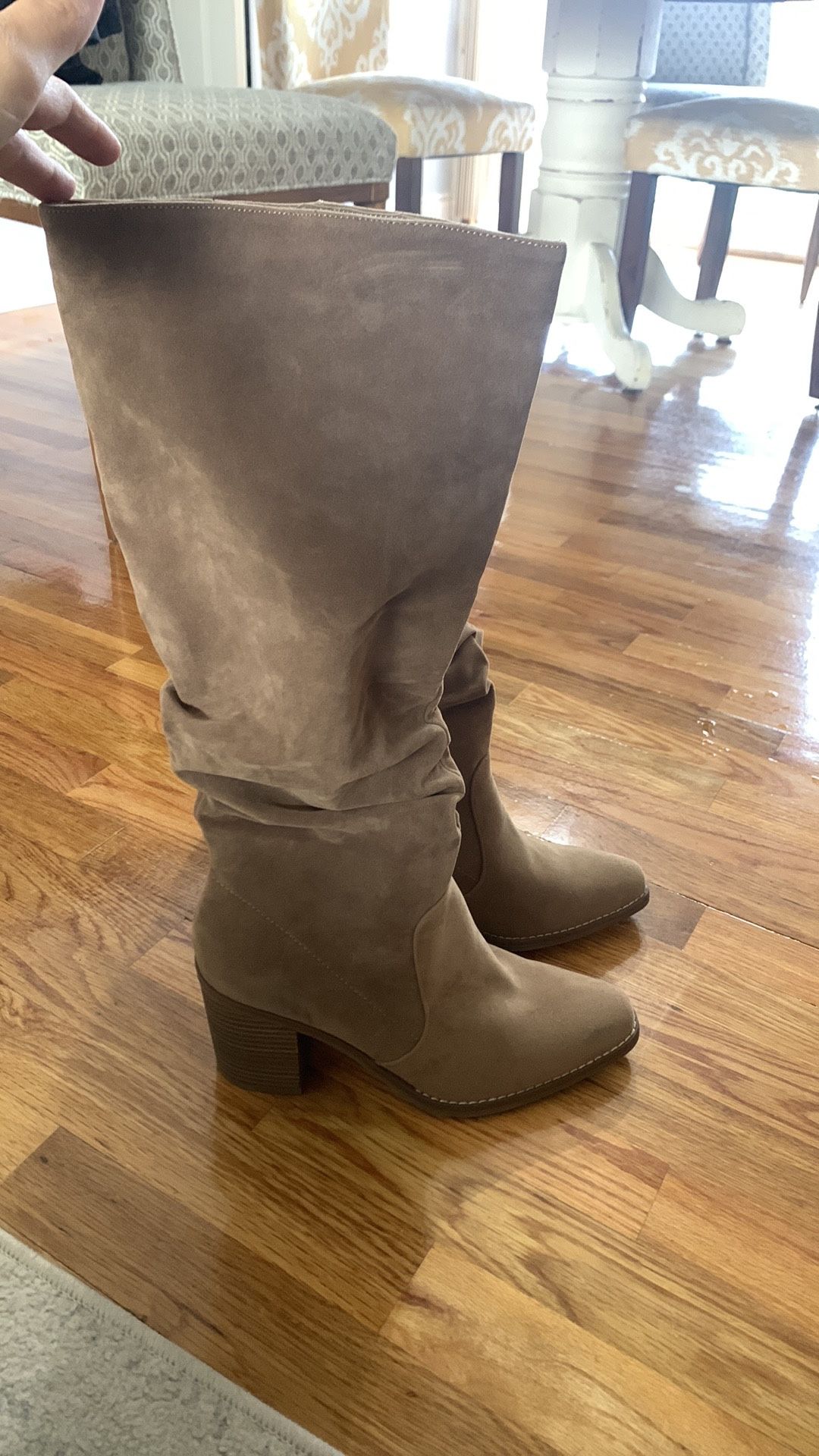 NWT Women’s Boots Size 11wc