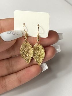 Golden Leaf Earrings 