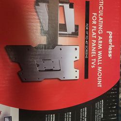 Wall mount Swinging arm TV Mount 19" to 40" flat panel TVs