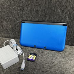 Nintendo 3DS XL - Blue with Charger