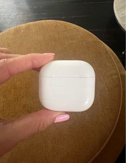 Apple AirPods Noise cancellation